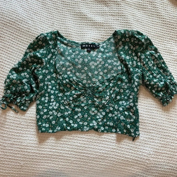 Motel Rocks Yiava Crop Top In Floral Field Green size XS - Picture 7 of 8